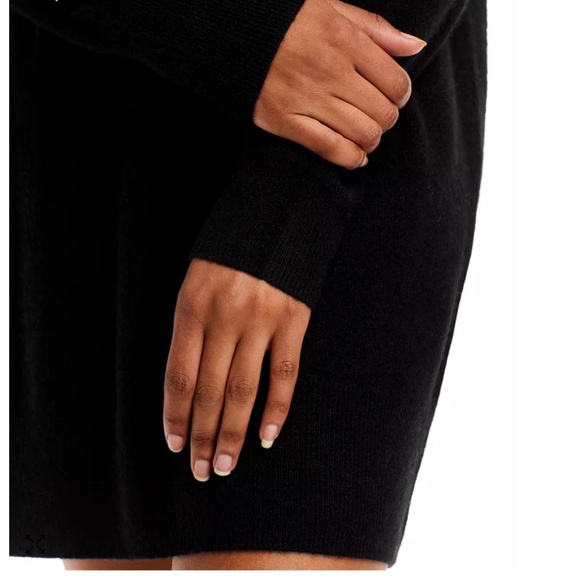 Luxurious 100% Cashmere Turtleneck Dress By Aqua in Black - Picture 6 of 7